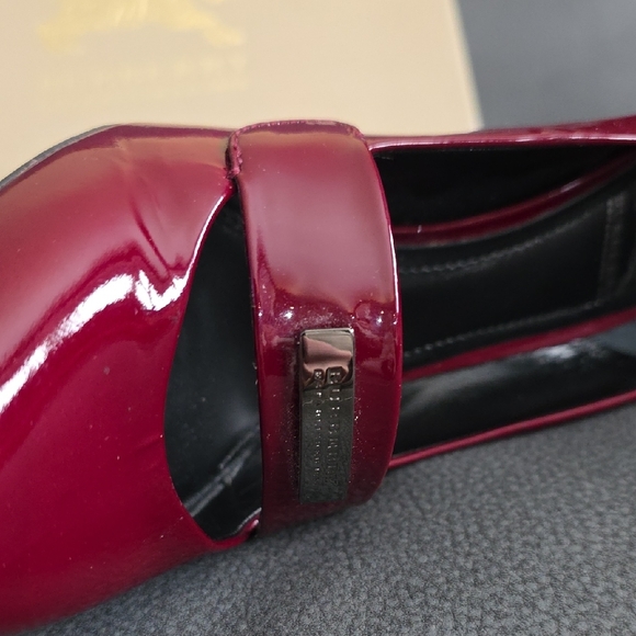 Burberry Women's Burgundy Patent Leather Heels - Picture 15 of 16